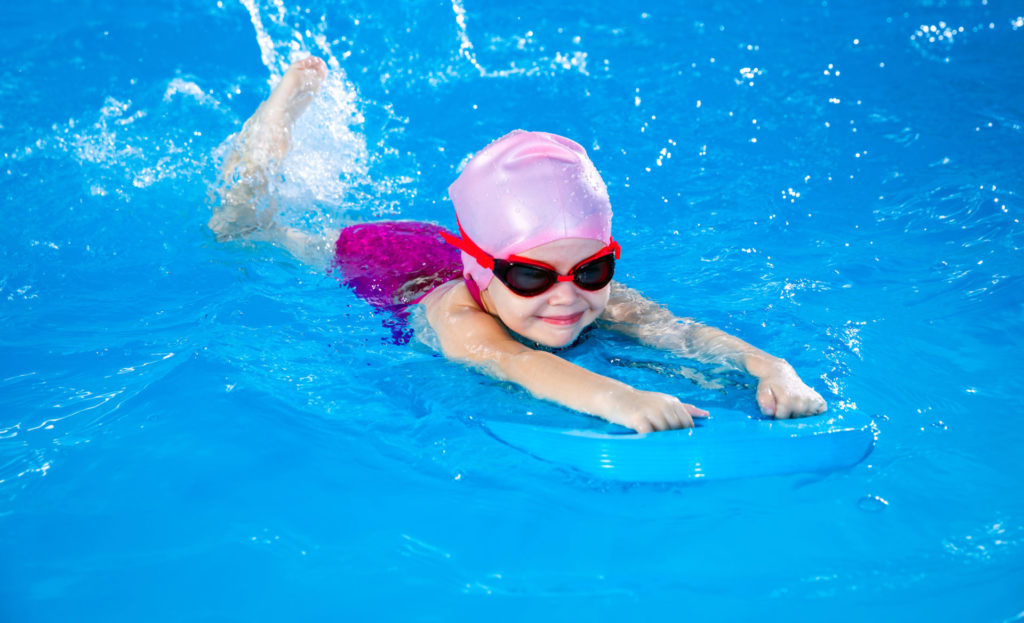 Cours particuliers de natation enfant à domicile